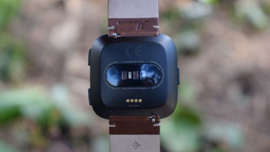 Полный обзор Fitbit Versa - смарт-часы и фитнес-трекер в одном устройстве