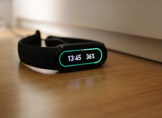 Обзор Xiaomi Mi Smart Band 7 — надо ли обновляться? Главная