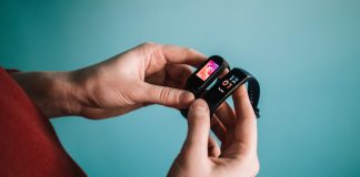 Какой фитнес браслет купить пенсионеру Главная